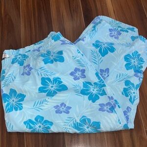 Size 22/24 / 3X Cacique 100% cotton blue floral capri pajama pants